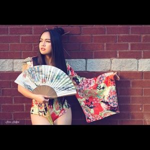 Meet your Posher, April elaine